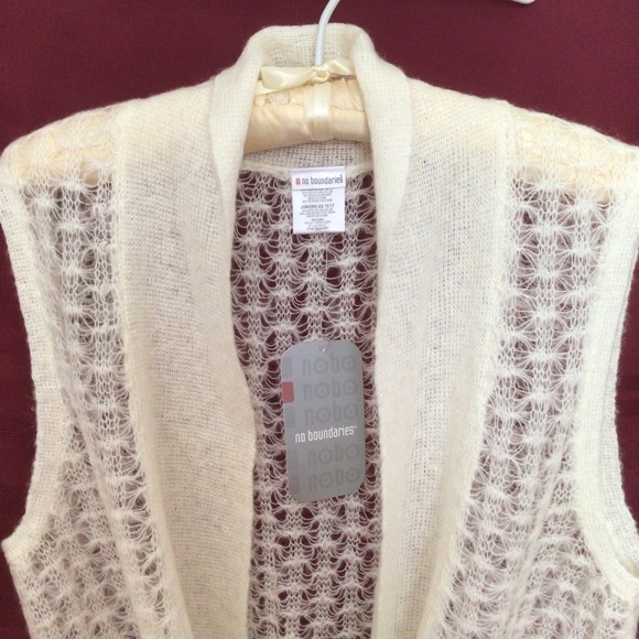 Crochet knit, open front vest, bolero, camisole - Picture 3 of 11